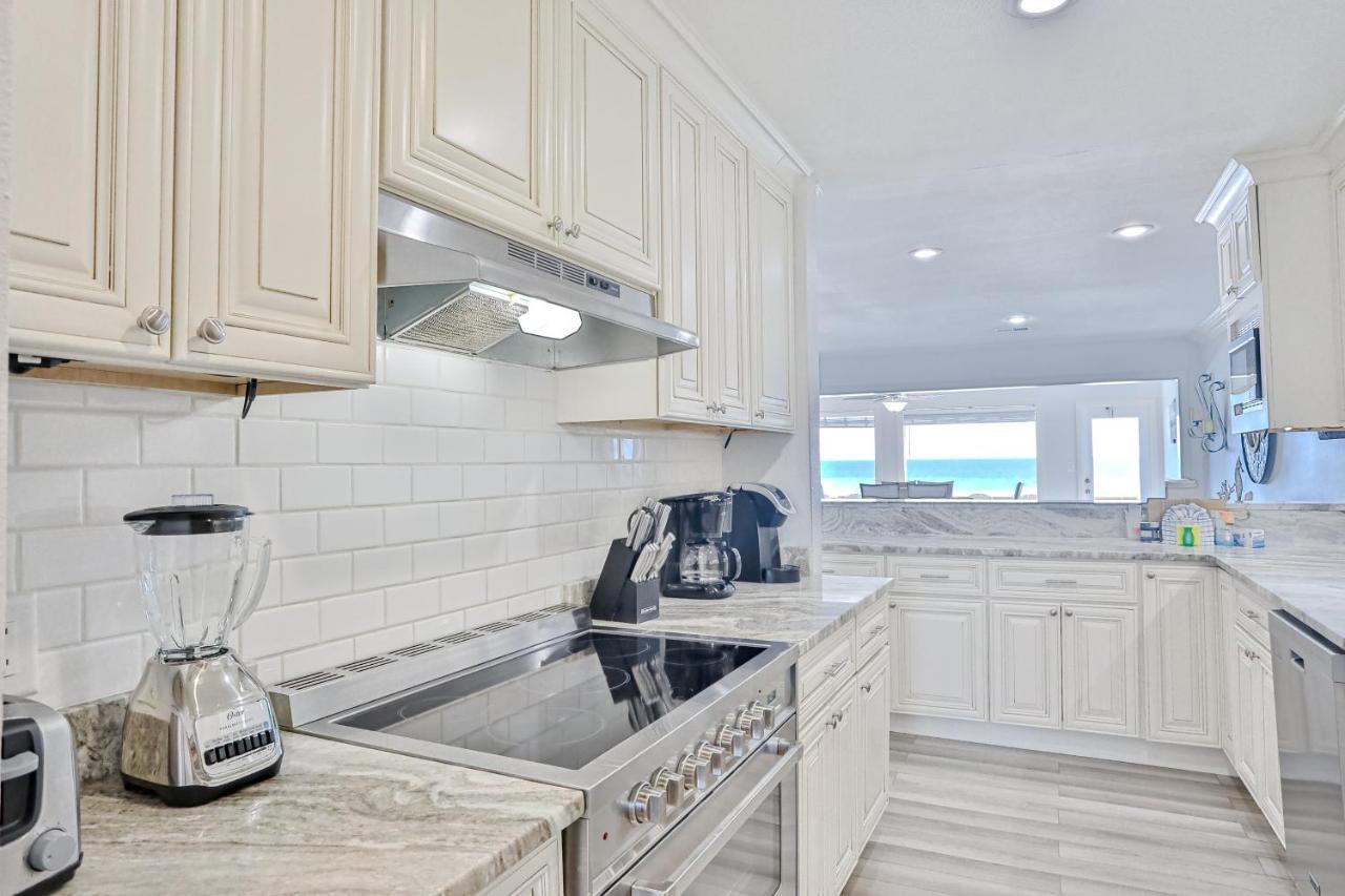 Captain'S Quarters At Green Reef Townhomes Destin Exterior photo